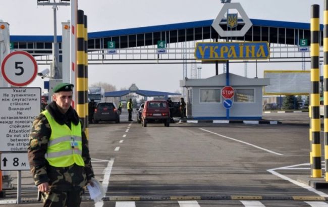 В МИУ разъяснили процедуру пересечения границы для военнообязанных водителей