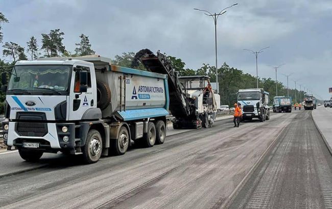 На автобані Київ-Бориспіль встановлять систему "зважування у русі"