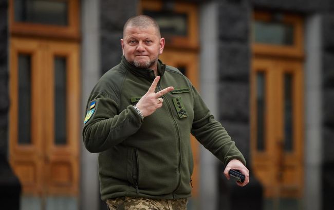 Залужному забронировали на 14 октября номер в отеле Ялты. С салютом в честь освобождения Крыма