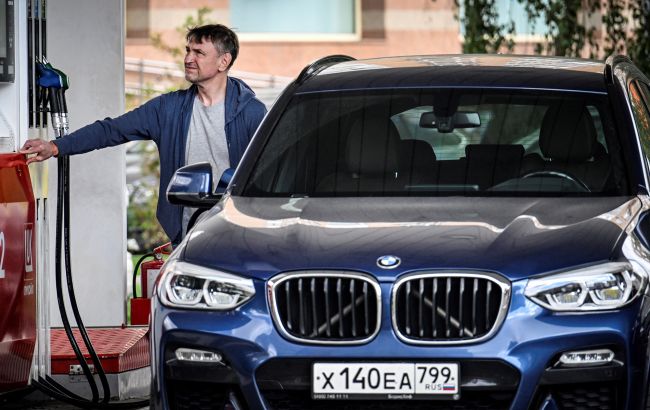 Бензинова криза в Росії: ще три регіони запровадили обмеження на продаж пального