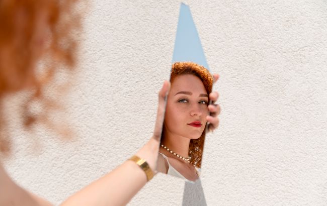 Що означає, якщо в домі тріснуло дзеркало - і що треба зробити негайно