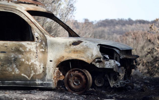 В центре оккупированного Мелитополя взорвали автомобиль, пострадал коллаборант