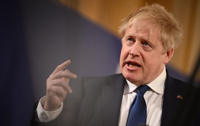 Джонсон сомневается в успехе мирных переговоров Украины с РФ из-за "крокодила" Путина