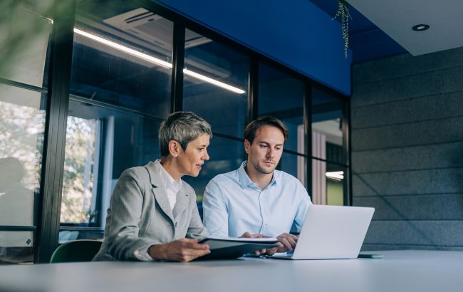 Английский становится обязательным: какие требования ввели для чиновников и ректоров вузов
