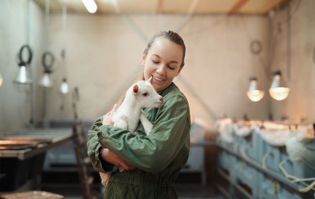Жінки-фермерки з села зможуть отримати гранти на розвиток бізнесу: деталі