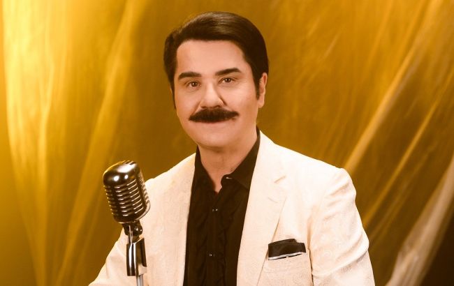 Павел Зибров перевел свой хит "Женщина любимая". Слушайте, что получилось