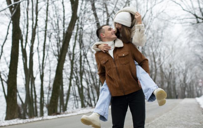 Пять знаков, что мужчина любит по-настоящему, а не играет с вами
