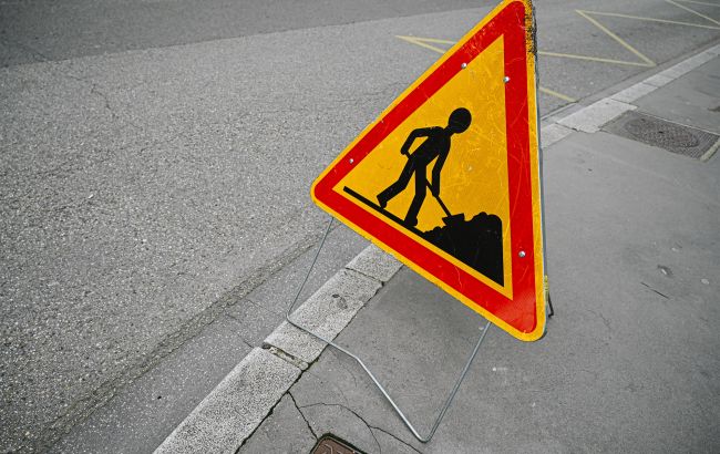 В Киеве частично перекрыт важный проспект: где возможны пробки до конца ноября (карта)