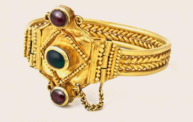 Директор Музеев Кремля считает обоснованным возврат "скифского золота" Украине