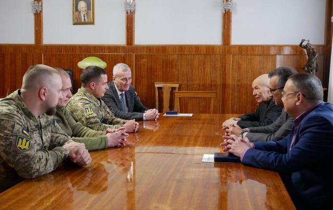 Генштаб хочет использовать разработки НАН в обороне: о чем говорят с учеными