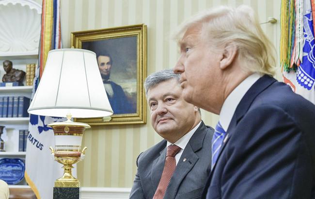 Трамп призвал Порошенко продолжить борьбу с коррупцией в Украине
