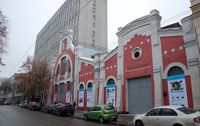 В Государственном космическом агентстве и на заводе "Арсенал" проходят обыски