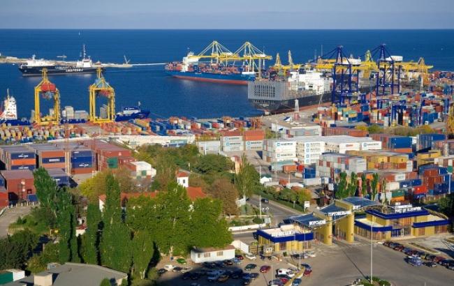 В Іллічівському порту в грудні очікують два судна з 162 тис. т вугілля з ПАР