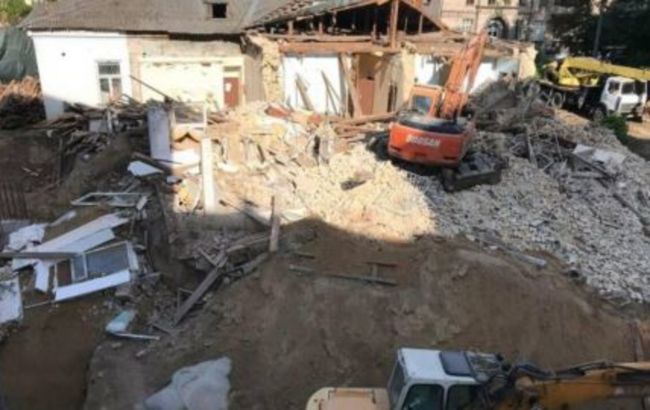 Правозащитник обвинил в сносе исторической усадьбы Барбана экс-депутата Киевсовета
