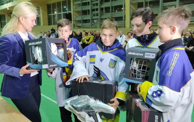 В спортивной школе ХТЗ завершили капитальный ремонт легкоатлетического манежа