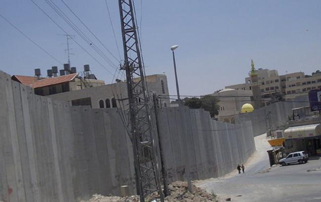 Кабмін продовжить реалізацію проекту "Вал" на кордоні з РФ, - Яценюк