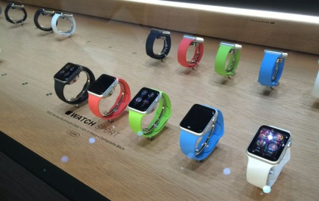 Apple Watch за 349 долл. раскупили в первые минуты онлайн-заказов