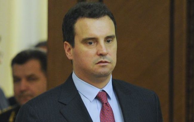 Кабмин поддержал сокращение админуслуг до 570, - Абромавичус