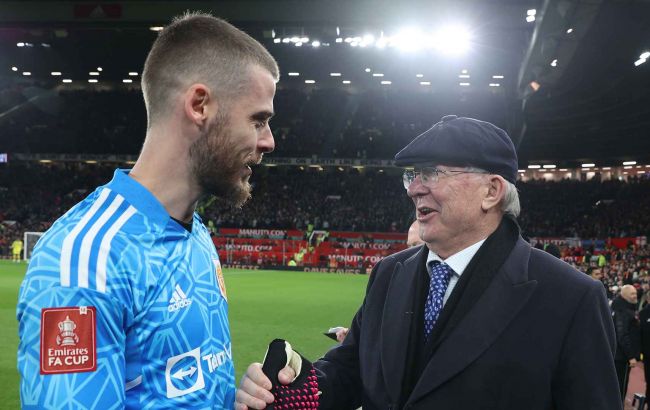 Легендарний тренер Фергюсон отримав медаль за здобутий 40 років тому єврокубок