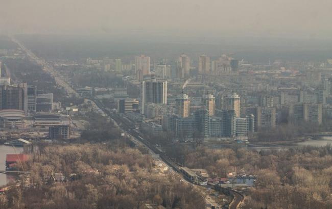 Превышение загрязнения воздуха зафиксировано только на Троещине