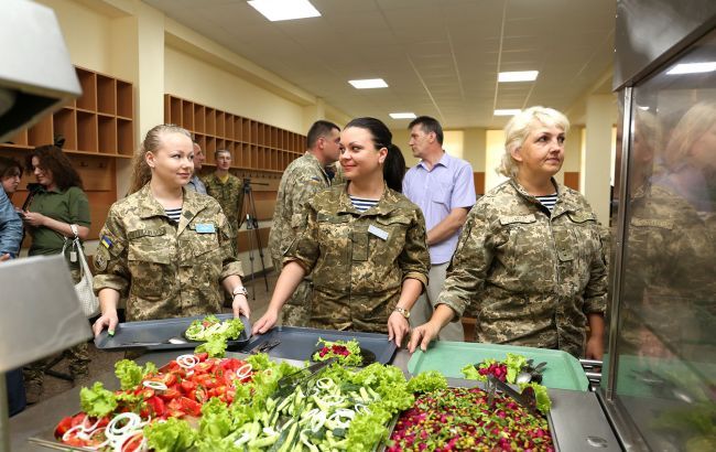 Всі військові частини перейдуть на нову систему харчування в 2020 році