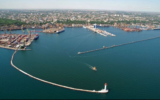 Крупнейшие портовые операторы готовы инвестировать в Украину миллиарды долларов, - Омелян