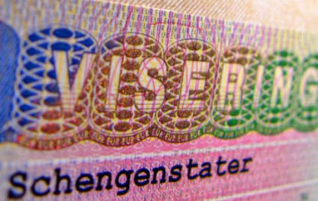 Консульства стран ЕС в России отказываются выдавать визы жителям Крыма