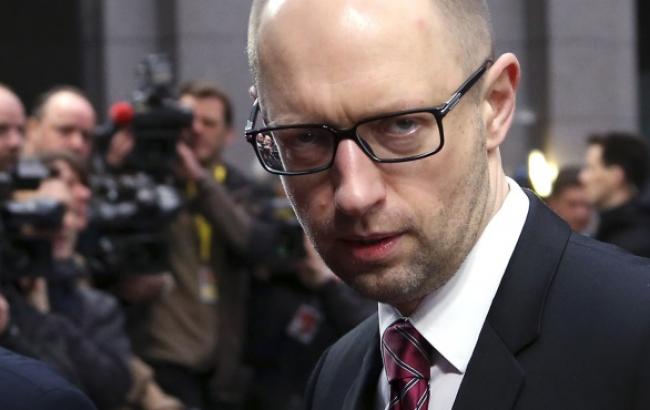 Яценюк предлагает Порошенко и Гройсману реформировать Кабмин, введя должность госсекретаря