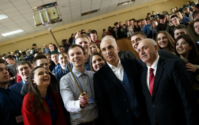 Ярославский назвал знания самыми лучшими инвестициями