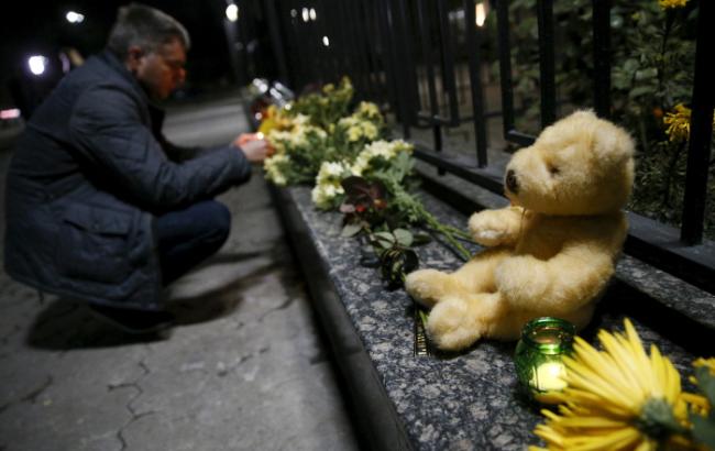 Жители Петербурга почтили память жертв крушения А321