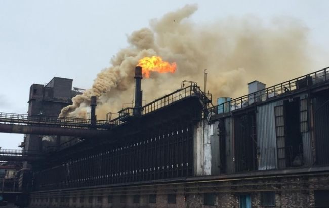 Обстрел Авдеевки: город и коксохимический завод опять обесточены