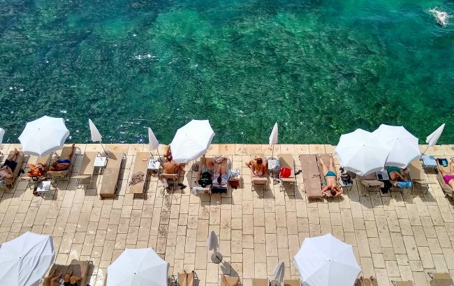 Автобусные туры и авиа из Польши. В какие путешествия едут украинцы этим летом