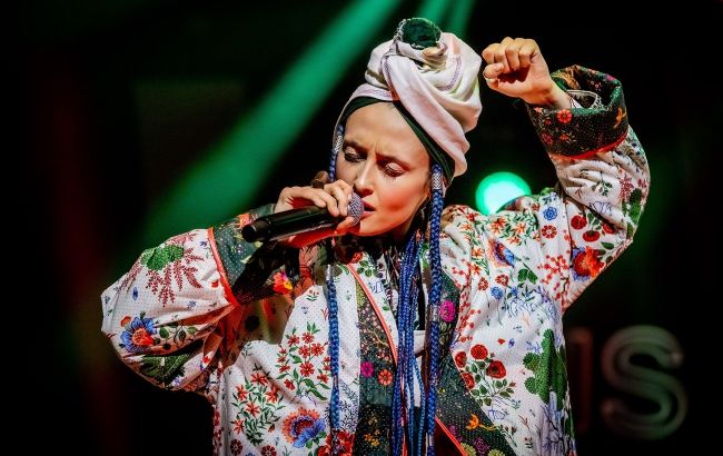 Против&nbsp;Alina Pash&nbsp;устроили пикет перед финалом Нацотбора на Евровидение 2022 (видео)&nbsp;