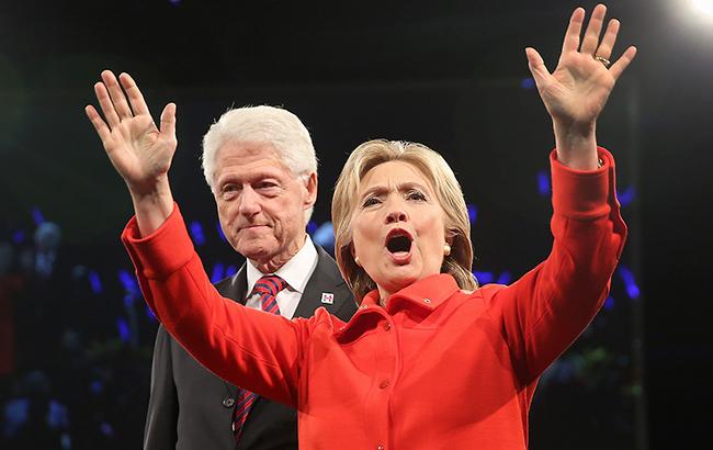 Клинтон опережает Трампа по числу голосов избирателей, - New York Times