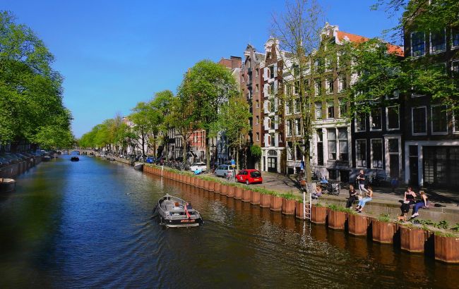 Захист до 4 вересня. Сотням українських біженців загрожує видворення із країни ЄС