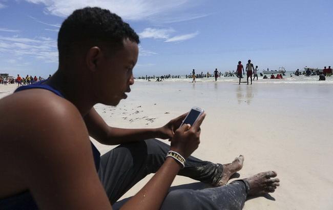 Жители Анголы злоупотребляют "Википедией" как пиратским файлообменником