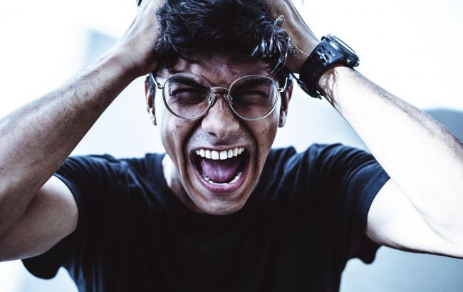 Чому під час війни ми часто використовуємо матюки: психологи дали просте пояснення