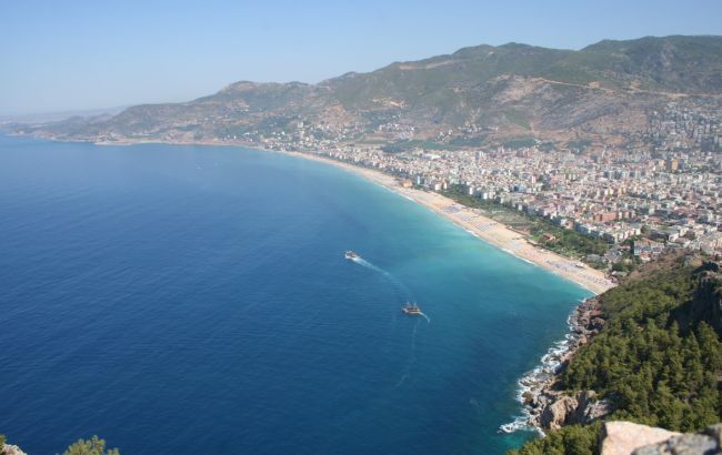 Україна увійшла до топ-5 країн по туристичному потоку в Туреччину