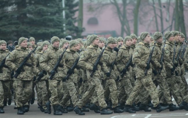 Порошенко утвердил сроки призывов и увольнения срочников в запас на 2017