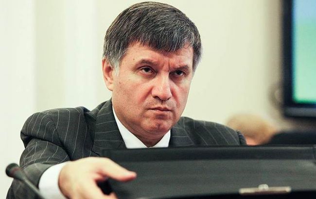 Аваков: "Народний фронт" не буде голосувати за відставку Абромавічуса