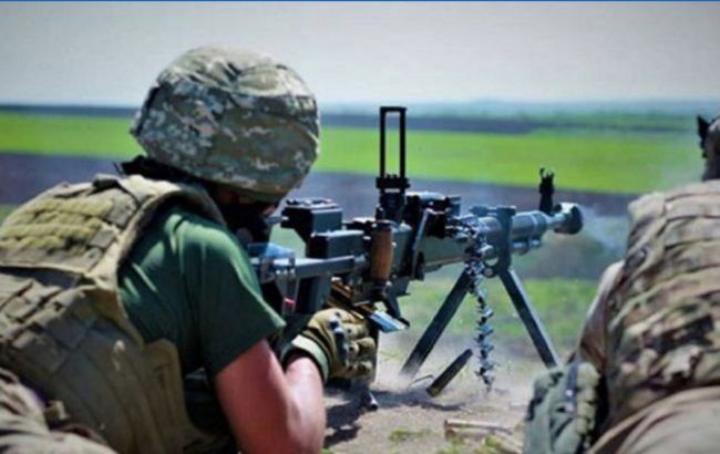 На всех участках фронта на Донбассе сохраняется "тишина"