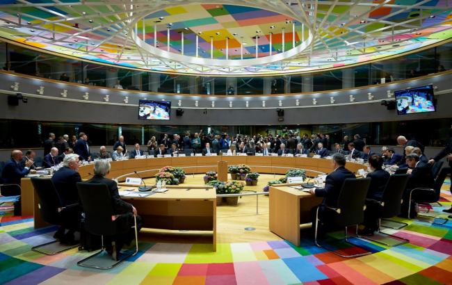 Италия в октябре поднимет вопрос смягчения санкций против РФ