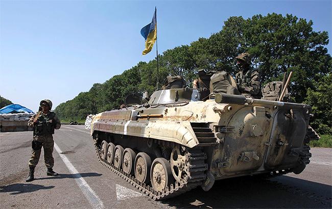 Боевики обстреляли позиции сил АТО на всех направлениях, - штаб