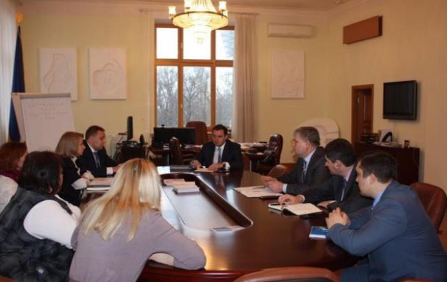 Минэнерго будет продавать нефть на аукционе по стартовой цене 9234,47 грн/т