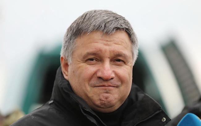 Аваков предлагает на время запретить голосовать жителям Донбасса после деоккупации