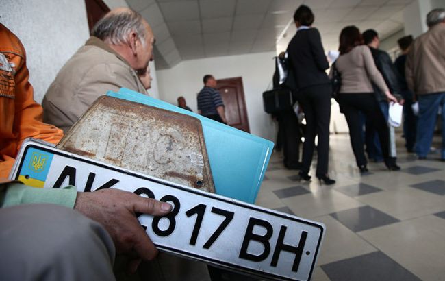 Россия отказала Крыму в продлении сроков замены украинских автономеров