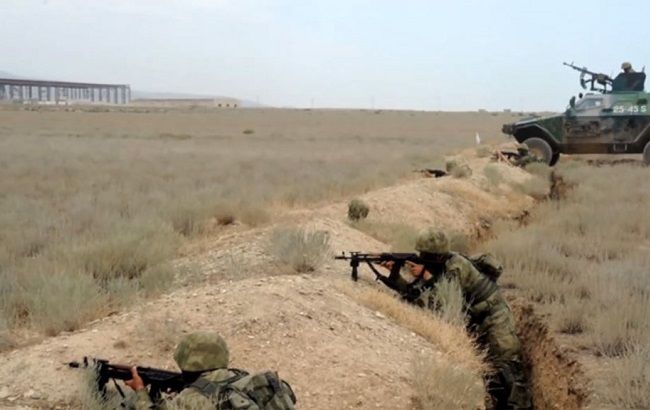 Азербайджан обвинил Армению в 119 случаях нарушения перемирия в Нагорном Карабахе