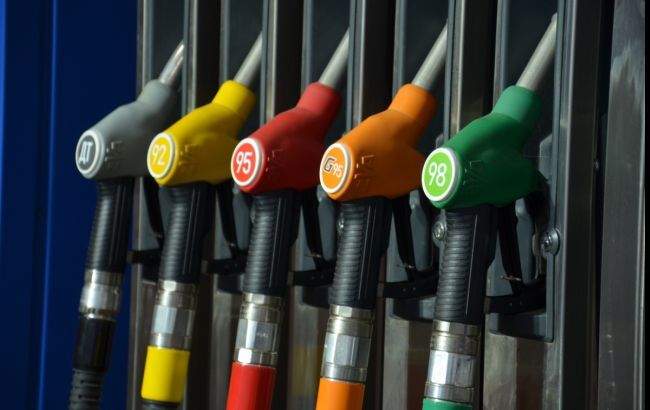 Цены на АЗС в Киеве 18 сентября практически не изменились