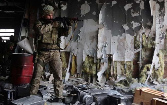 Силы АТО в донецком аэропорту отбили все сегодняшние атаки боевиков, - штаб