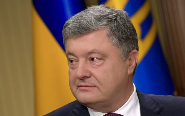 Порошенко вернул Раде закон о введении механизма "единого окна" на таможне